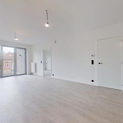 Appartement te huur - foto 1