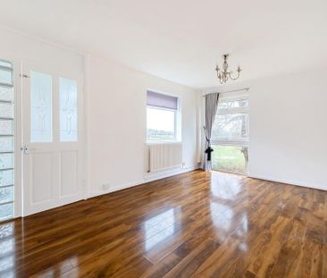 2 bedroom maisonette to rent - Photo 4