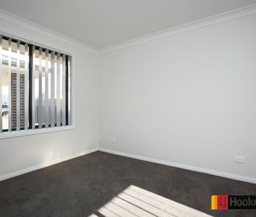 Modern Two Bedroom Home - Photo 2