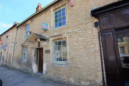 4 bedroom townhouse to rent - Photo 2