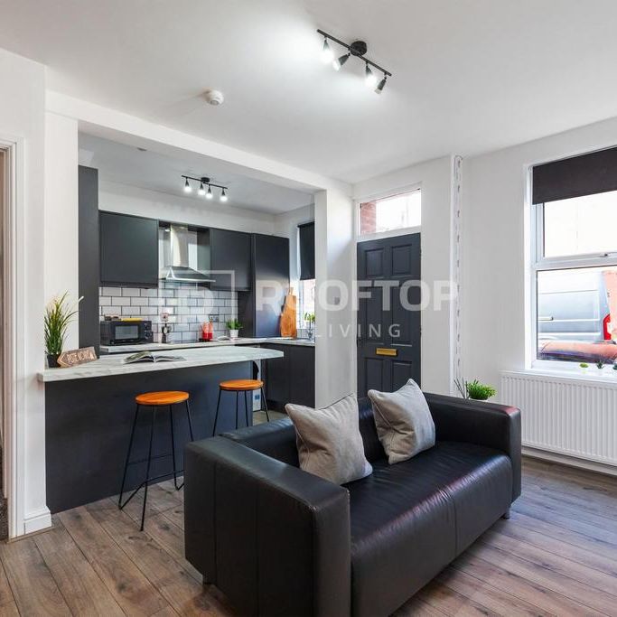 2 bedroom house to rent - Photo 1