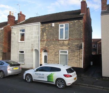 2 bedroom semi-detached house to rent - Photo 2