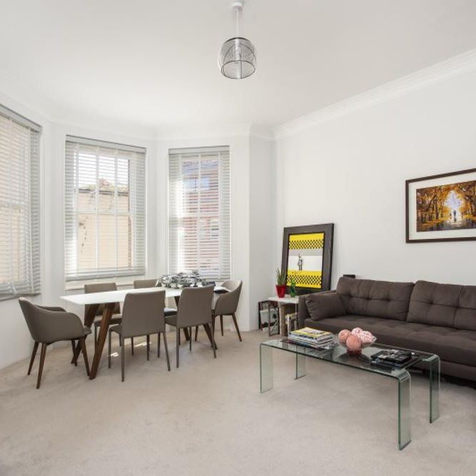 3 bedroom apartment to rent - Photo 1