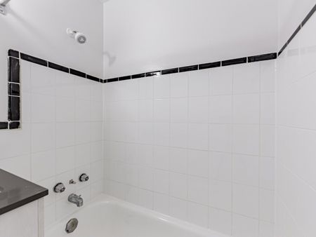 For Lease - 165 Cosburn Avenue Unit# 502, Toronto, Ontario - Photo 2