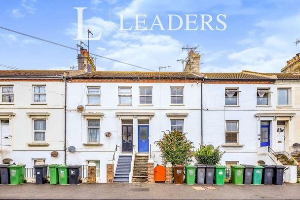 Ashford Road, BN21 - Photo 1