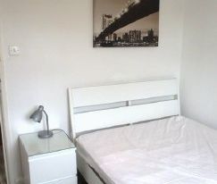 Room in a Shared House, Bellevue Road, SO15 - Photo 4