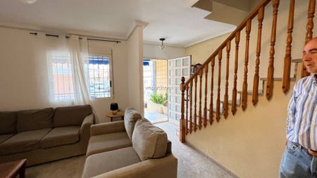 Terraced House in Montesinos, Los, for rent - Photo 2