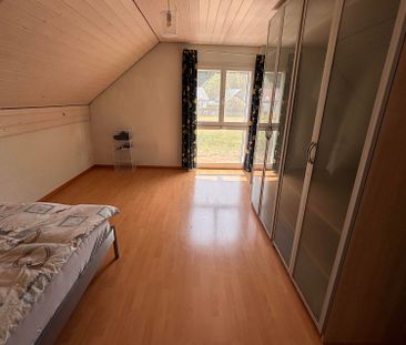 Stilvolles 5½-Zimmer-Einfamilienhaus mit Garten in Hubersdorf - Foto 3