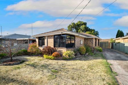 1149 Grevillea Road, Wendouree - Photo 5