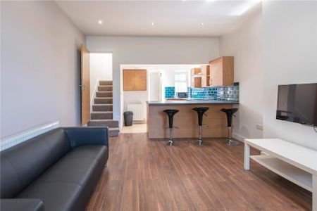 3 bedroom terraced house to rent - Photo 3