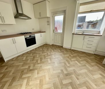 Cecil Avenue, Doncaster, Warmsworth - Photo 6