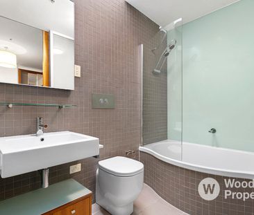 Bright & Spacious Studio Apartment in the Heart of St Kilda - Photo 5