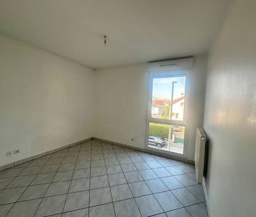 Location Appartement 4 pièces 81m² POISAT 38320 - Photo 1