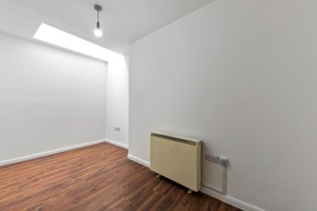 3 bedroom apartment to rent - Photo 5