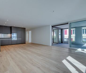 Erstbezug im Zentrum von Wädenswil - stilvolle 3½-Zimmer-Wohnung mi... - Photo 2