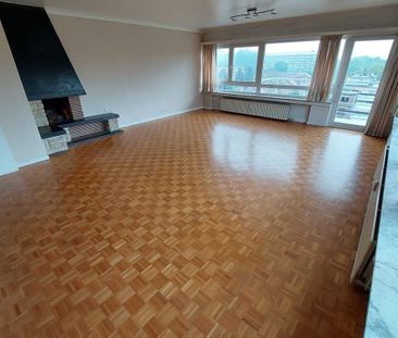 Lumineux appartement 2ch avec terrasse à 1070 Anderlecht  Loyer: 1... - Photo 5