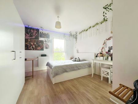 2 bedroom apartment to rent - Photo 2