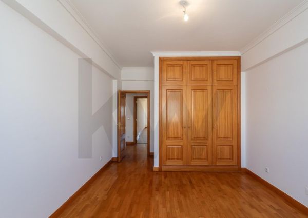 Apartamento T4 em Lisboa
