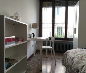 Via Domenico Turazza, Padova, Veneto 35128 - Photo 6