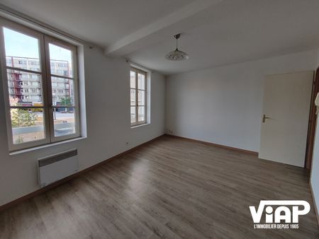 STUDIO DE 28 m² HYPER CENTRE VILLE - Photo 2