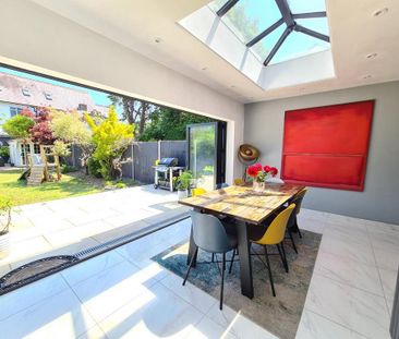 4 bedroom semi-detached house to rent - Photo 4