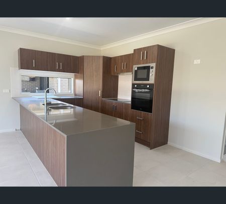 41 Harvest Street, Morayfield, Qld 4506 - Photo 2