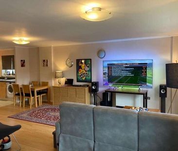 Lynton Court, Chandlery Way, Cardiff Bay, CF10 - Photo 1