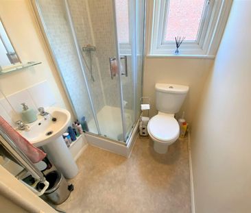 Flat to rent on - Photo 5