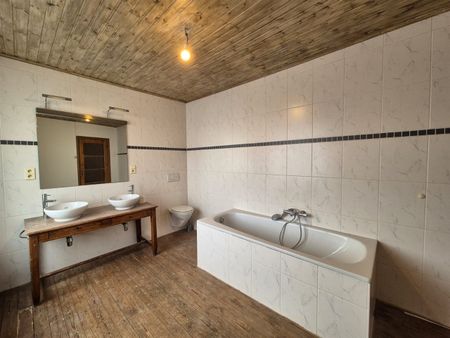 Gunstig gelegen opgeknapte woning. - Photo 2
