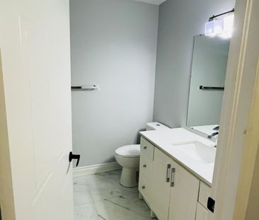 For Lease - 803 Deveron Crescent, London South, Ontario - Photo 2