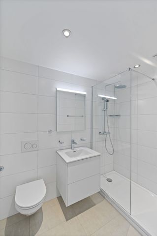 Appartement de 2.5 pièces au 1er étage magnifiquement rénové et avec soin - Photo 4