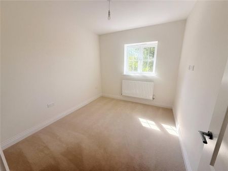 3 bedroom maisonette to rent - Photo 3
