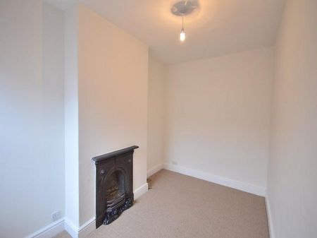 2 Bedroom Terraced To Let - Photo 4