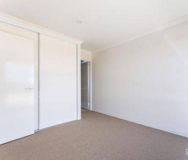 Discover Your Ideal Home: Modern Comfort and Prime Location - Photo 4