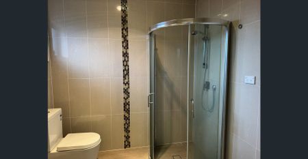 GRANNYFLAT - GAS, WATER, ELECTRICITY INCLUDED - Photo 5