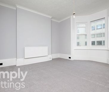 2 Bed property for rent - Photo 5