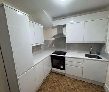 4 bedroom terraced house to rent - Photo 5