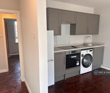 1 bedroom flat to rent - Photo 6