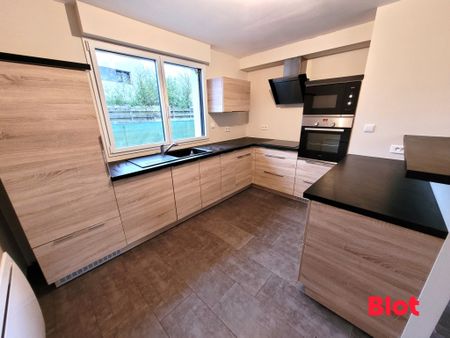 Location Maison 5 pièces 110m² MELESSE 35520 - Photo 4