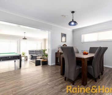 Large Family Home - Photo 2