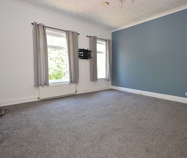 2 Bedroom Semi-Detached House - Photo 4