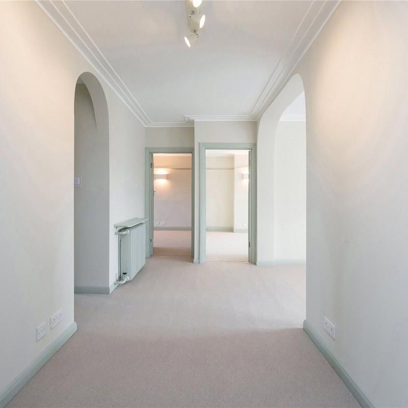 2 bedroom flat in Richmond - Photo 2