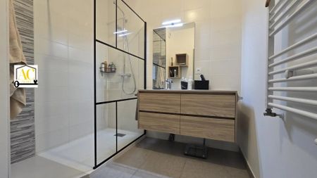 3 pièces - 66 m² - 2 -ème étage - Vue - Location meublée - Photo 5