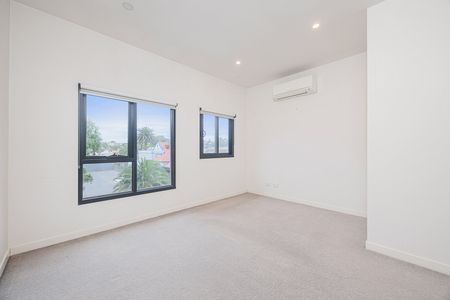 2/2 Bridge Street, Northcote VIC 3070 - Photo 5