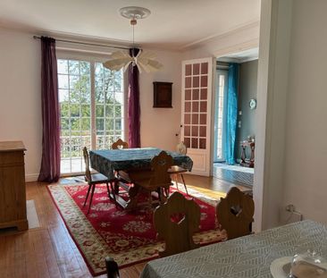 Villa • Fontainebleau - Photo 2