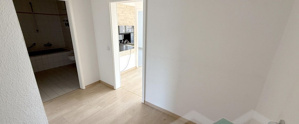 ** 2-Zimmer-Whg. mit Wannenbad in begehrter Wohnlage ** - Foto 1