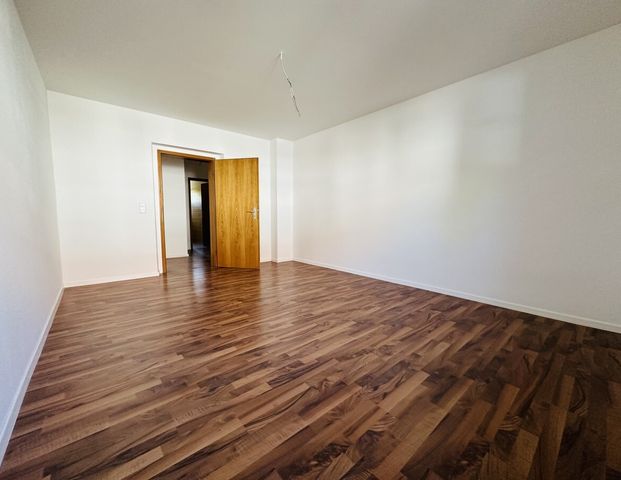 Zentrumsnahe zwei Zimmer Wohnung mit Loggia - Photo 1