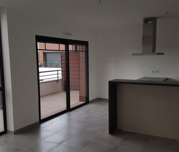 Location Appartement 2 pièces 52m² SANTENY 94440 - Photo 1