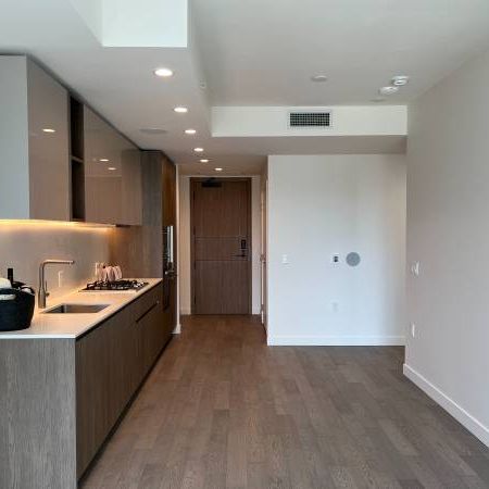 Modern 1 Bed + 1 Bath Exclusive River Green 3 Hollybridge - Photo 1