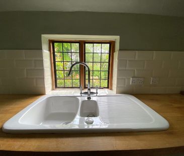 Bank House - Photo 2